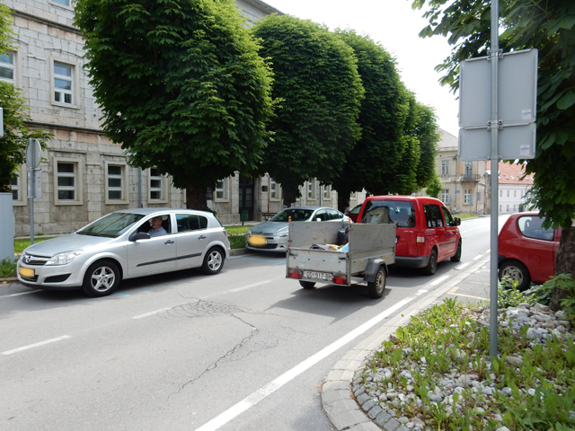 Parkirati ili ne pitanje je sad???/Arhiva Lika pressa od petka                                                                                                                                                                                            